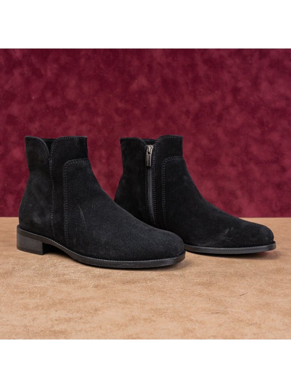 La Canadienne Women City Dry Black Suede Zip Waterproof Ankle Boots size 6